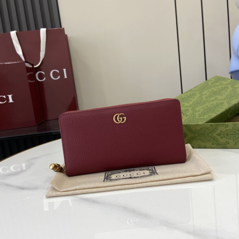 G*u*i wallets & purse